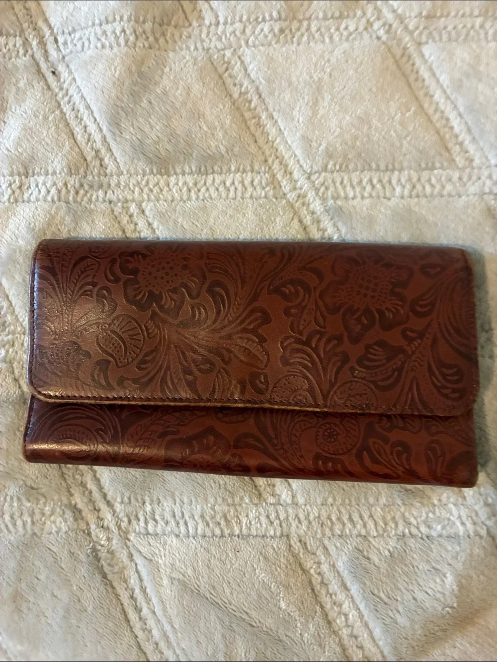 Tooled Leather Floral Fold-Over Card & Key Holder - Brown